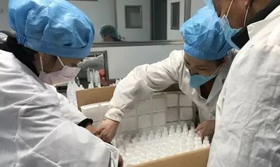 三明这家消毒用品生产企业不到半天,生产出5吨84消毒液!